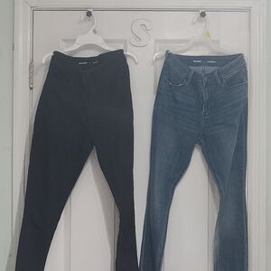 Old Navy Women's Skinny Jeans in Black and Blue